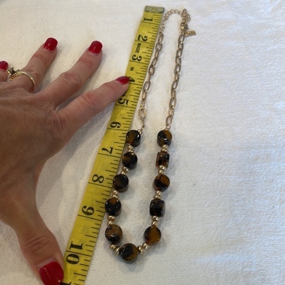 Canvas modern faux turquoise bead gold tone necklace - Picture 6 of 7